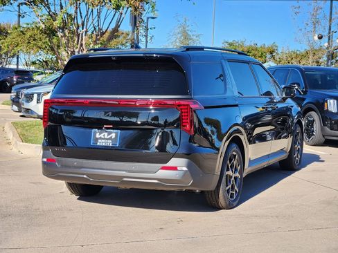 New 2026 Kia Carnival SX Prestige FWD image 4