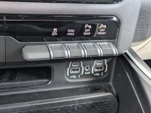 Used 2022 RAM 1500 Big Horn RWD image 28