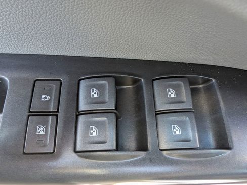 Used 2022 Chevrolet Colorado W/T w/ WT Convenience Package image 8