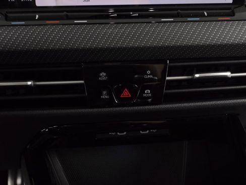 Used 2024 Volkswagen Golf R image 14