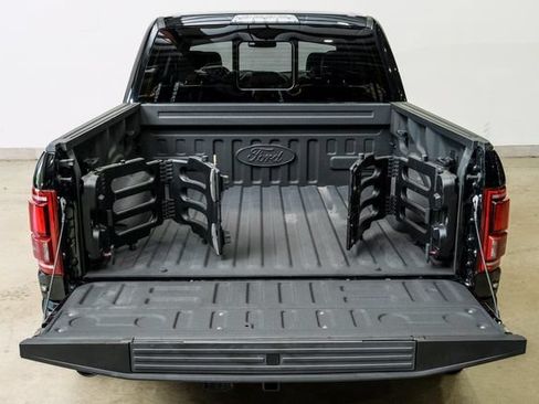 Used 2018 Ford F150 Raptor w/ Equipment Group 802A Luxury AWD/4WD image 34