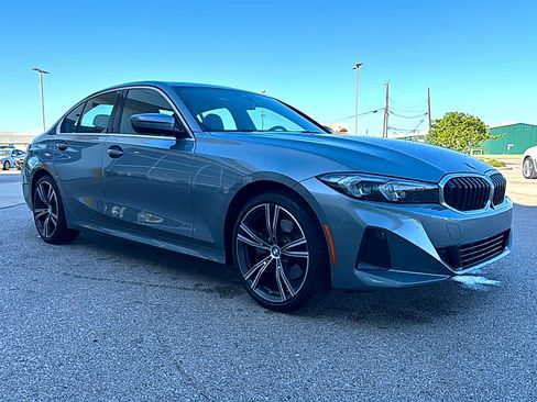 Used 2024 BMW 330i Sedan w/ Premium Package RWD image 3