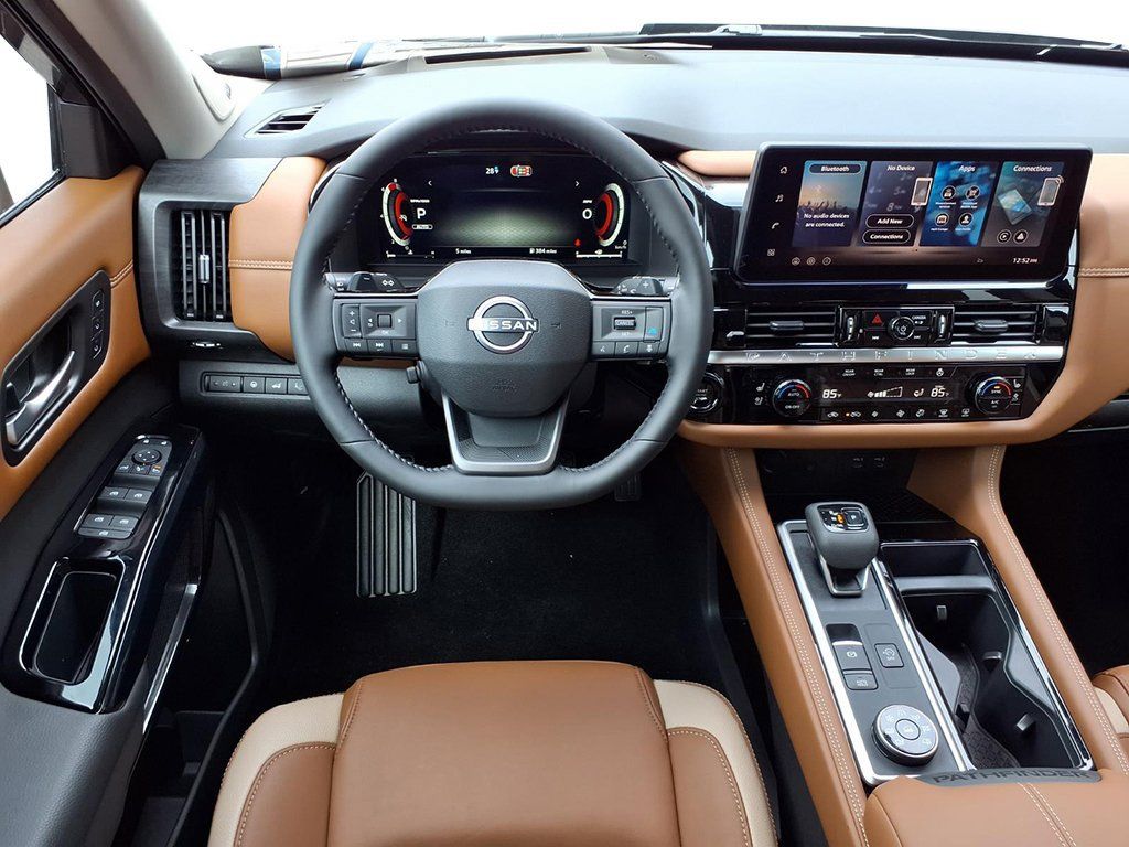 New 2026 Nissan Pathfinder Platinum AWD/4WD image 11