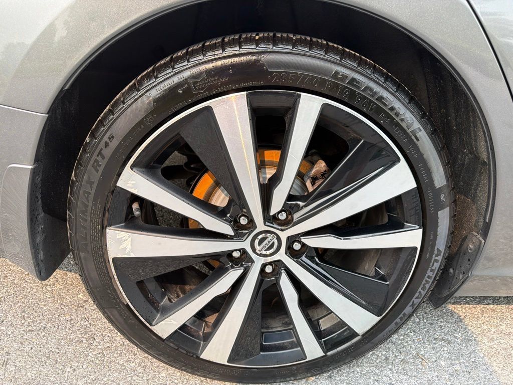 Used 2022 Nissan Altima 2.0 SR FWD image 12