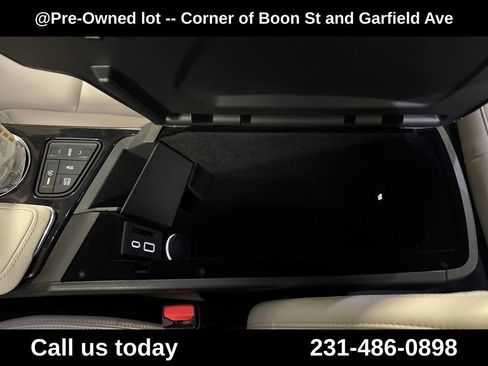Used 2021 Cadillac CT4 Luxury w/ Sun And Sound Package AWD/4WD image 26