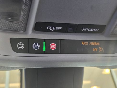 Used 2020 Chevrolet Equinox LT w/ Driver Convenience Package FWD image 46