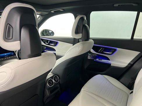 New 2026 Mercedes-Benz GLC 300 4MATIC image 19