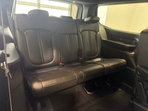 Used 2022 Jeep Wagoneer Series III AWD/4WD image 24