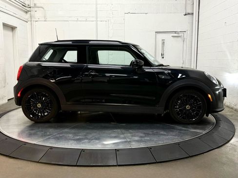 Used 2024 MINI Cooper SE FWD image 11