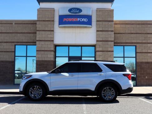 New 2026 Ford Explorer Active w/ Active Comfort Package image 9