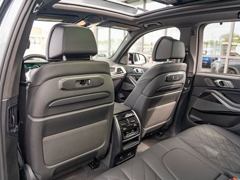 Used 2024 BMW X5 M60i image 16