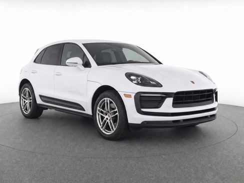 Used 2022 Porsche Macan AWD/4WD image 29