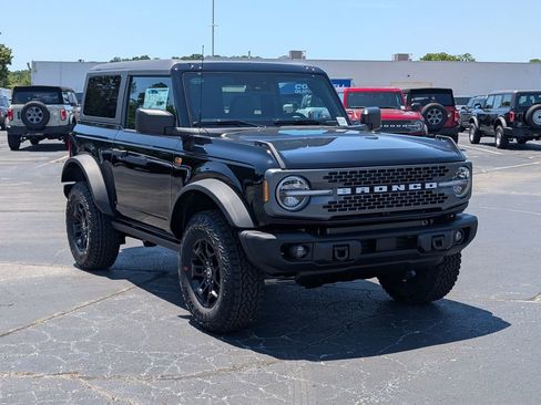 New 2026 Ford Bronco Badlands AWD/4WD image 3