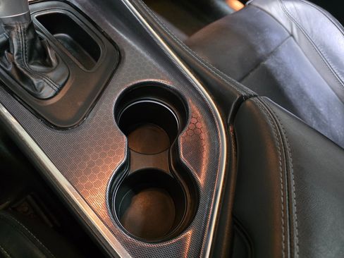 Used 2016 Dodge Challenger SXT Plus image 34