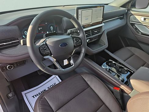 New 2026 Ford Explorer Platinum RWD image 14