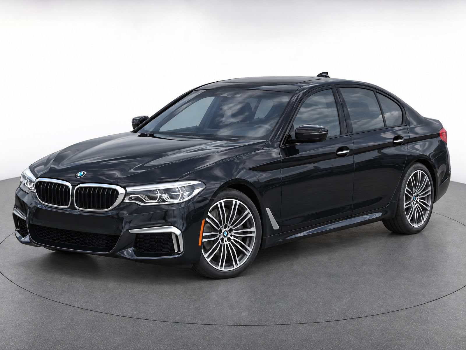 Used 2018 BMW M550i xDrive AWD/4WD image 1