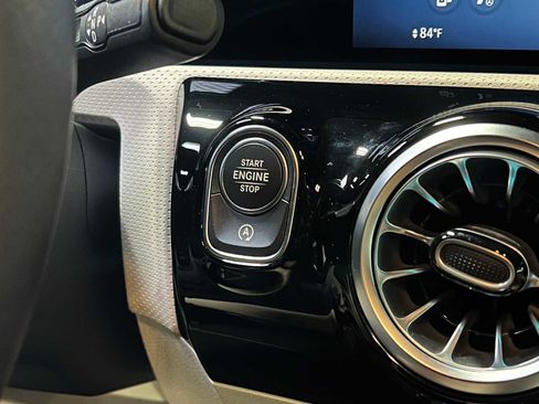 Certified 2025 Mercedes-Benz CLA 250 4MATIC image 29