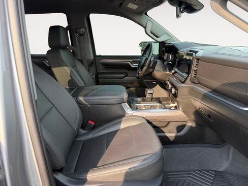 Used 2023 Chevrolet Silverado 1500 LTZ AWD/4WD image 15