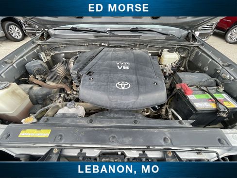 Used 2015 Toyota Tacoma 4x4 Double Cab w/ TRD Off-Road Package image 26