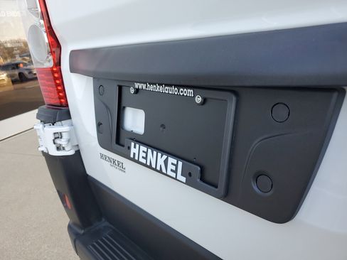 Used 2025 RAM ProMaster 2500 w/ Convenience Group image 25