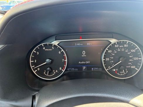 Used 2024 Nissan Altima 2.5 SR FWD image 11