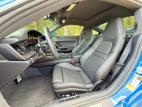 Certified 2025 Porsche 911 Carrera RWD image 5