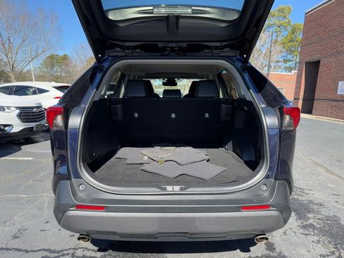 Used 2021 Toyota RAV4 Limited image 13
