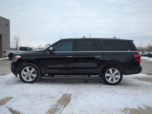 Certified 2023 Ford Expedition Max Platinum image 3