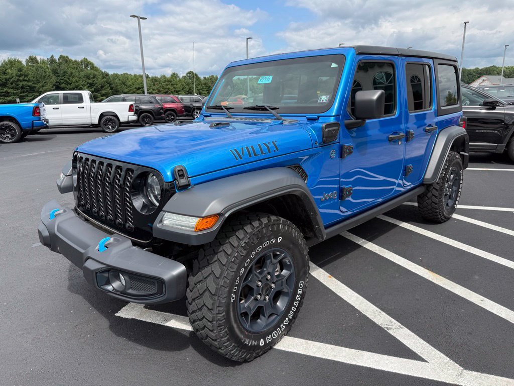 Used 2023 Jeep Wrangler Unlimited w/ Cold Weather Group AWD/4WD image 4