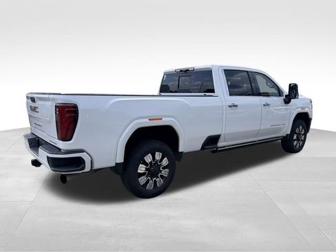 Used 2025 GMC Sierra 2500 Denali w/ Max Trailering Package AWD/4WD image 5