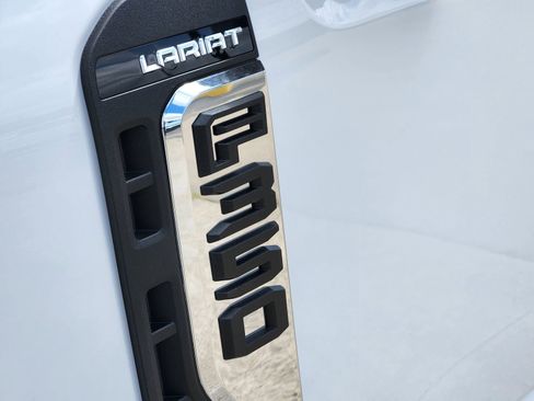 New 2026 Ford F350 Lariat w/ Lariat Premium Package AWD/4WD image 11