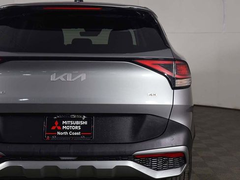 Used 2023 Kia Sportage LX image 15