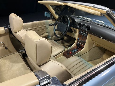 Used 1989 Mercedes-Benz 560 SL image 22