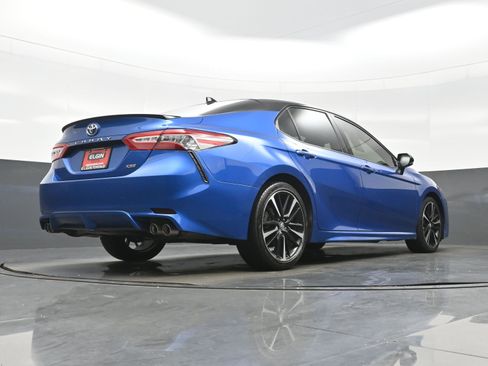 Used 2019 Toyota Camry XSE FWD image 32