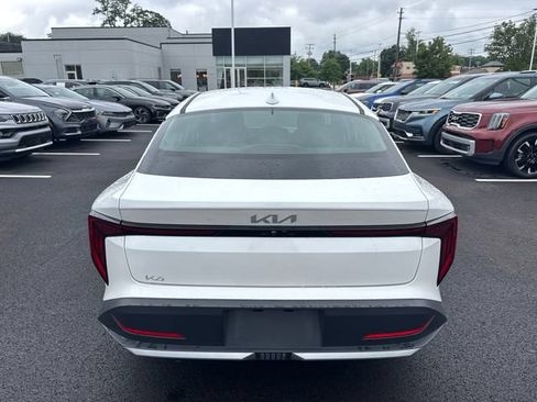 Certified 2025 Kia K4 EX FWD image 4