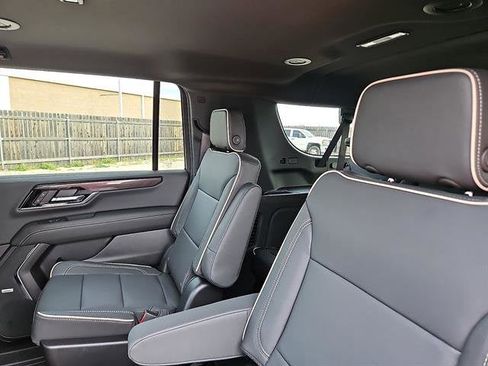 New 2026 GMC Yukon XL Elevation w/ LPO, Floor Liner Package image 11