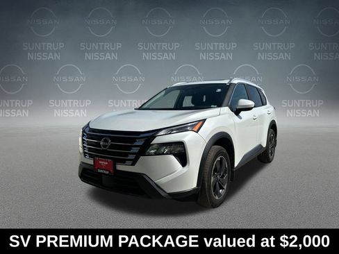Used 2025 Nissan Rogue SV w/ SV Premium Package FWD image 2