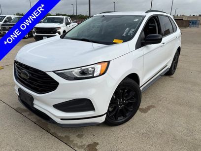 Used 2022 Ford Edge SE w/ Black Appearance Package