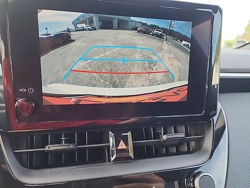 Used 2024 Toyota Corolla SE image 23