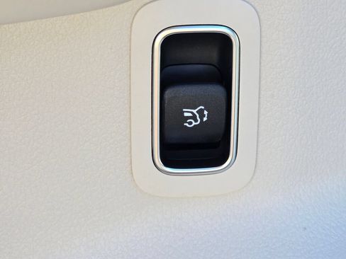 New 2026 Mercedes-Benz GLA 250 4MATIC image 36