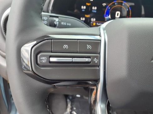 New 2026 Chevrolet Colorado LT w/ LT Convenience Package AWD/4WD image 7