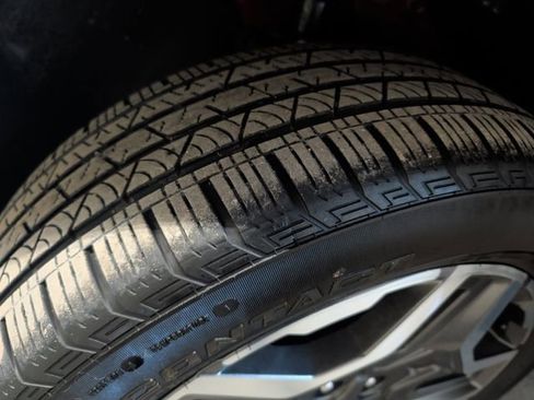 Used 2023 Hyundai Santa Fe SEL Premium image 40