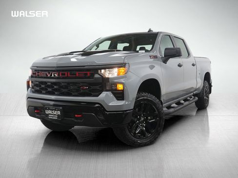 Used 2025 Chevrolet Silverado 1500 Custom Trail Boss w/ LPO, Dark Essentials Package image 1