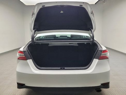 Used 2019 Toyota Camry XLE image 29