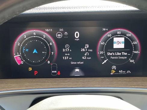 Used 2025 Volkswagen Tiguan SEL R-Line AWD/4WD image 21