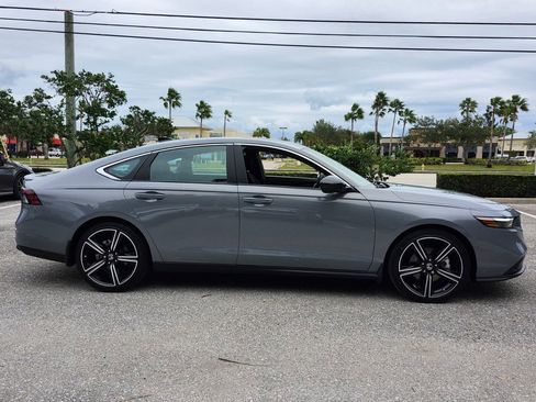 Used 2024 Honda Accord Sport image 15