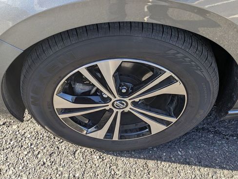 Used 2023 Nissan Sentra SV image 25