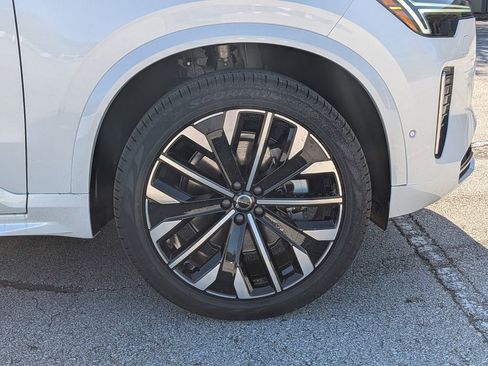 New 2026 Volvo XC90 B6 Ultra w/ Protection Package AWD/4WD image 12