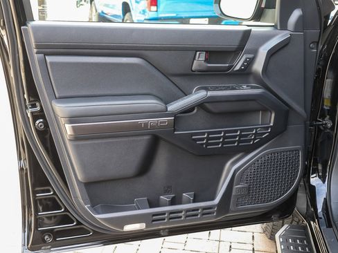 Used 2025 Toyota 4Runner TRD Off-Road Premium w/ Tow Technology Package image 24