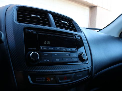 Used 2015 Mitsubishi Outlander Sport ES image 24